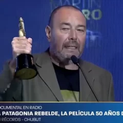 Ganador del Martín Fierro Federal pidió por el nuevo monumento a Bayer: “La barbarie lo tiró abajo”
