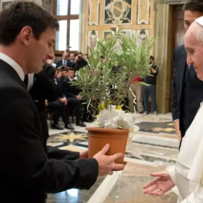 Lionel Messi despidió al papa Francisco en sus redes sociales: “Distinto, cercano, argentino”