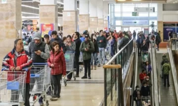 Compras con tarjeta en Chile: cuánto tendrán que pagar los argentinos que fueron a Punta Arenas