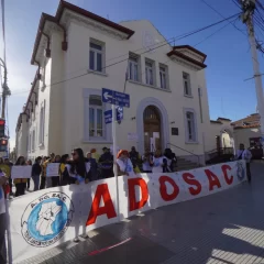 Paro docente en Santa Cruz: ADOSAC adhirió a la jornada de lucha de CTERA este jueves 22