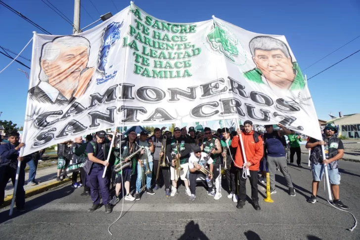 Paro general: con marchas en Santa Cruz, la CGT comenzó este miércoles al mediodía las medidas contra Javier Milei