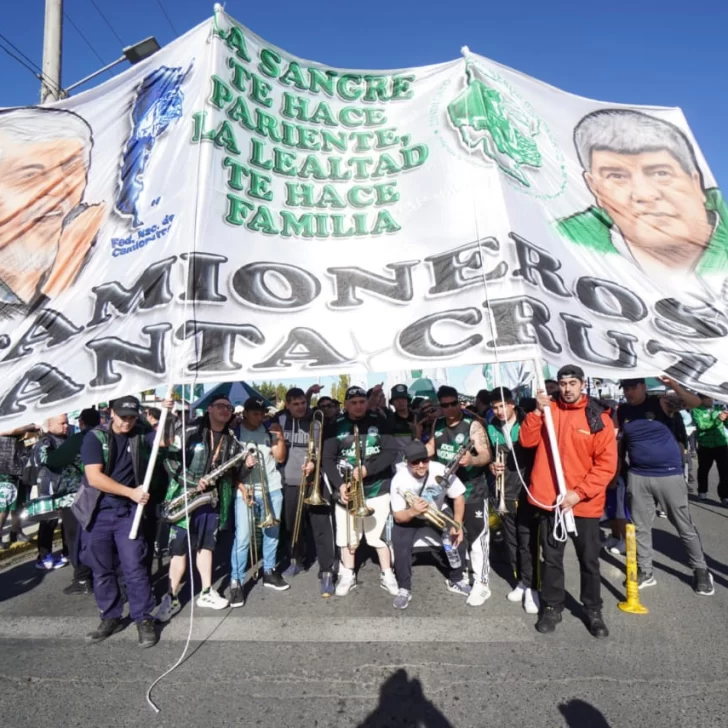 Paro general: con una marcha en Río Gallegos, la CGT comenzó este miércoles al mediodía las medidas contra Javier Milei