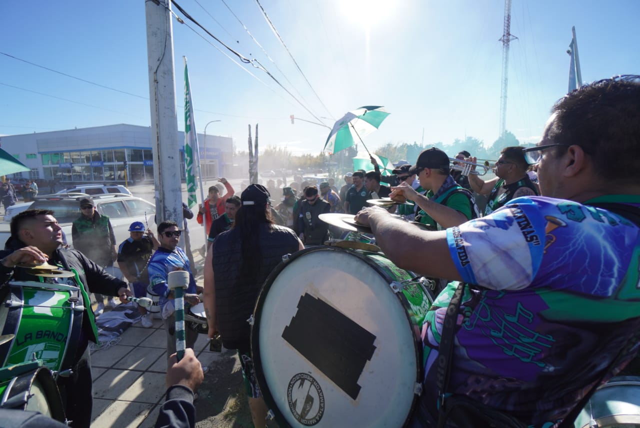  Marcha del la CGT en Río Gallegos del paro del 9 y 10 de abril. FOTO: LEANDRO FRANCO / LA OPINIÓN AUSTRAL.