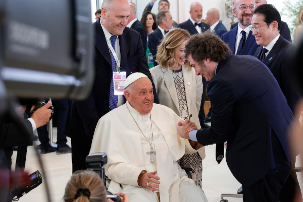 Javier Milei viajará al Vaticano para participar del funeral del papa Francisco