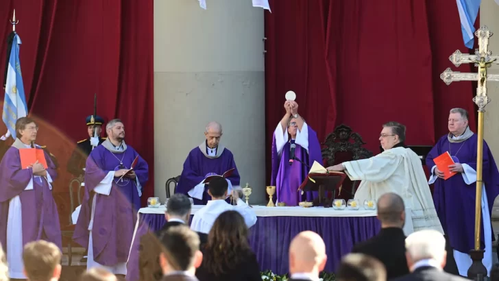&#8220;Gracias, perdón y te queremos mucho&#8221;, la emoción de Jorge García Cuerva en la despedida al Papa Francisco