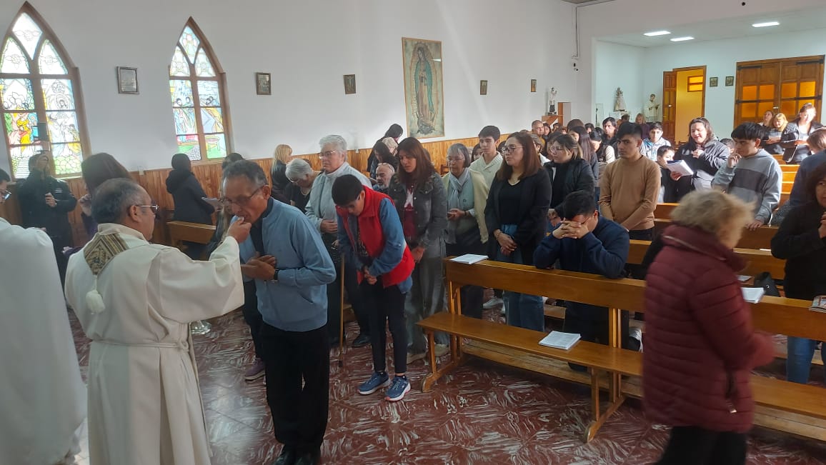 Los curas de Zona Norte de Santa Cruz rezaron por Francisco y pidieron que su legado continúe