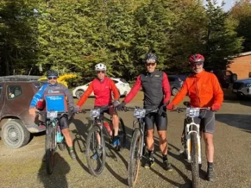 Ciclistas de El Calafate corrieron en la Terra Australis en Chile