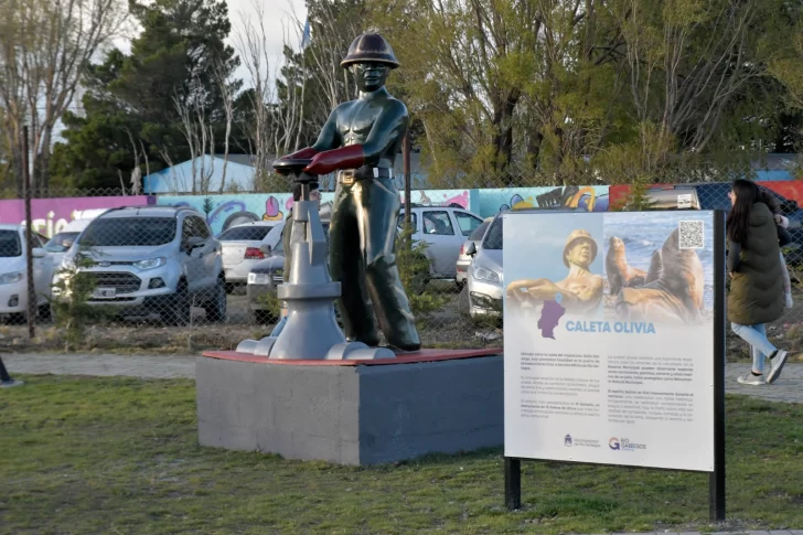 Pablo Grasso inauguró el Paseo de la Provincia: un homenaje turístico e histórico a Santa Cruz