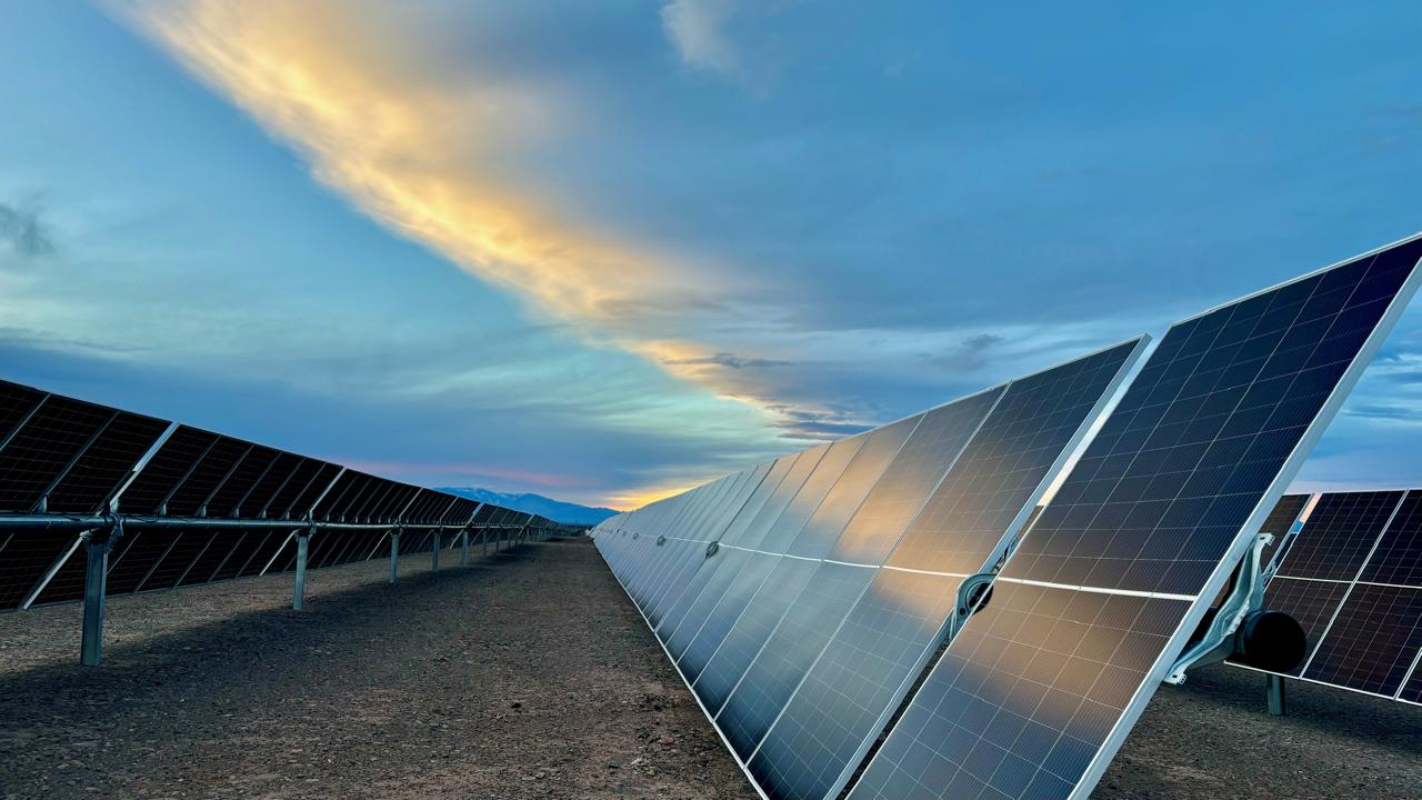 YPF Luz dio un paso clave en la construcción del Parque Solar El Quemado, el más grande del país