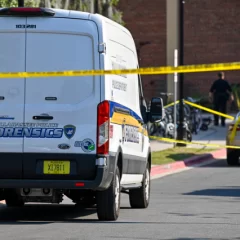 Tiroteo en universidad de Florida dejó al menos dos muertos y siete heridos