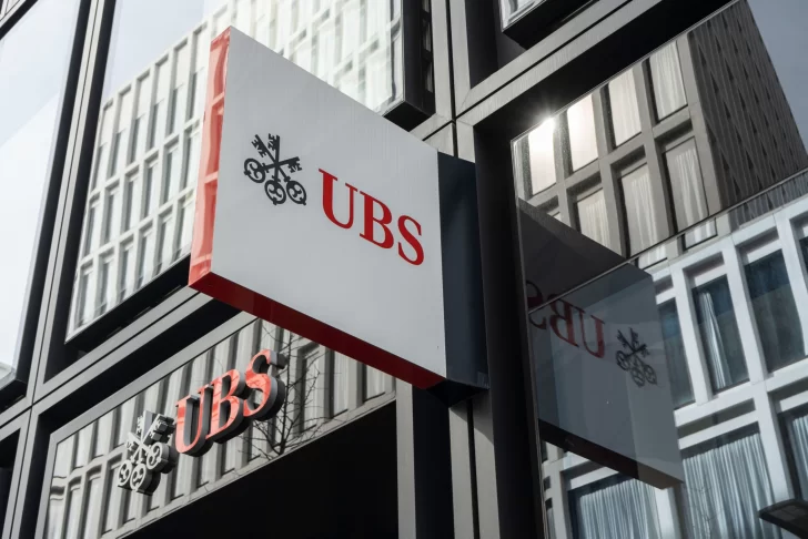  El banco UBS se sumó al optimismo sobre el alza del oro, como refugio.