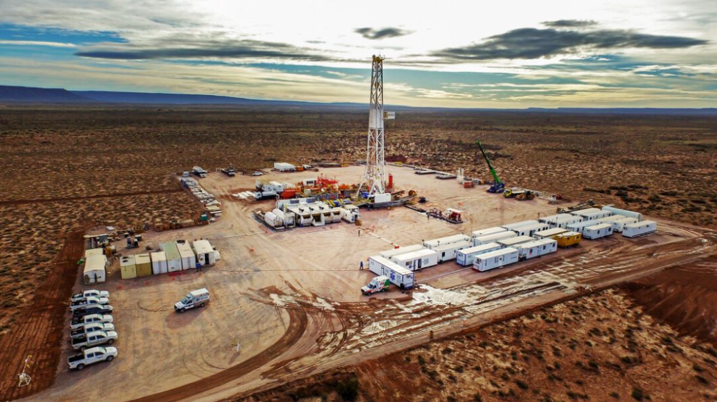 Cae la producción de oro y plata en el país y sube el litio y el fracking