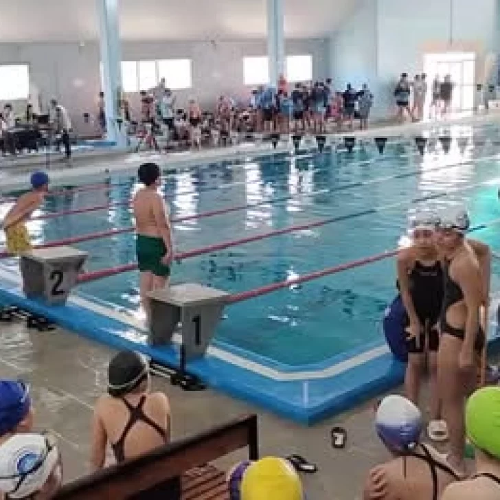 Se disputa la segunda fecha del torneo promocional de natación en Puerto Deseado