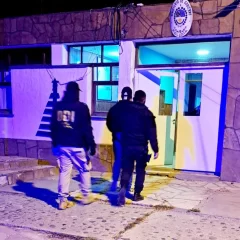 Hombres armados detenidos tras violento intento de robo: le disparon a la mascota de la familia