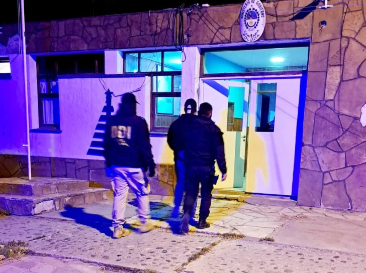 Hombres armados detenidos tras violento intento de robo: le disparon a la mascota de la familia