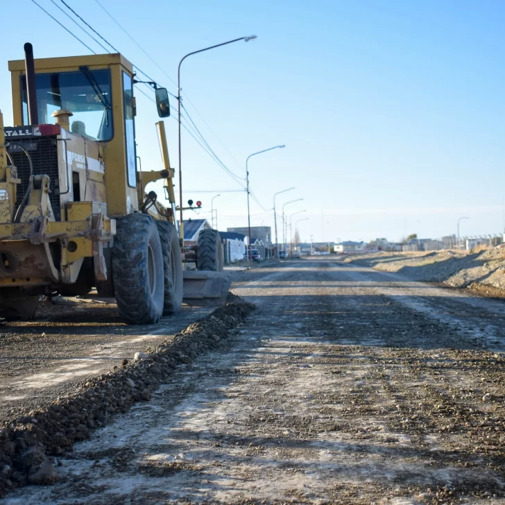 El Municipio de Río Gallegos avanza con el perfilado de calles antes de la llegada del invierno