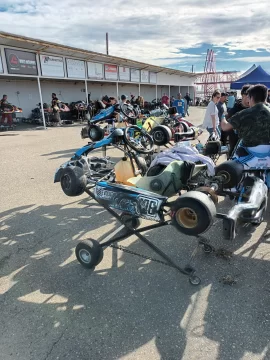 54 inscriptos para la tercera fecha de karting del domingo