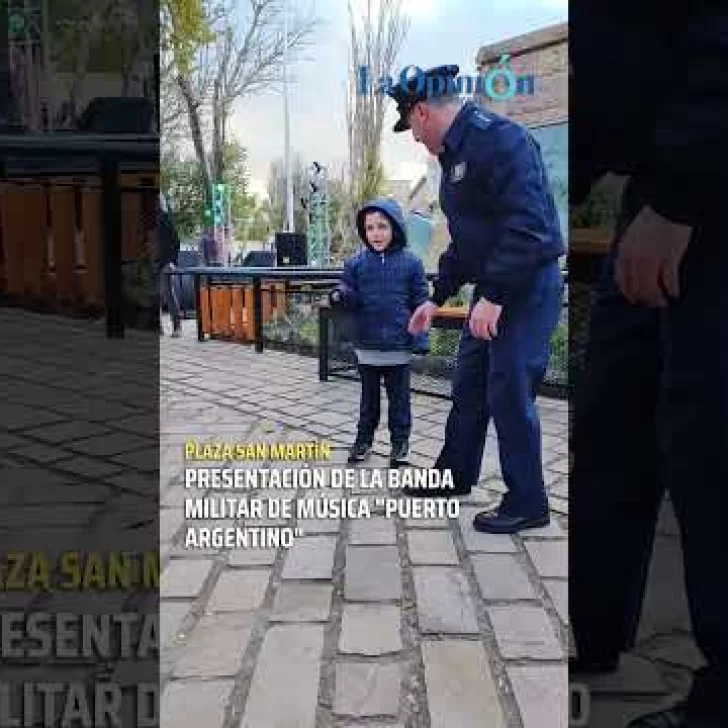 Río Gallegos: la Banda Militar de Música “Puerto Argentino” se presentó en la Plaza San Martín