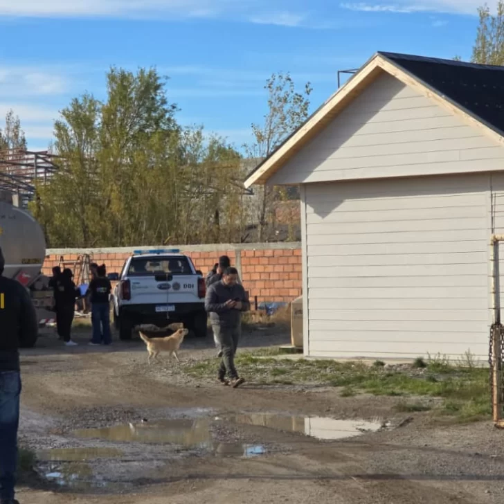 Una mujer y tres hombres fueron detenidos por el hurto de combustible a Vialidad Provincial