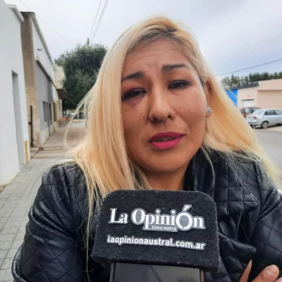 Se le cayó la puerta en la cabeza a empleada municipal de Caleta Olivia y debió ser atendida con “papel higiénico”