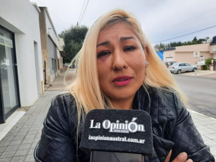Se le cayó la puerta en la cabeza a empleada municipal de Caleta Olivia y debió ser atendida con “papel higiénico”
