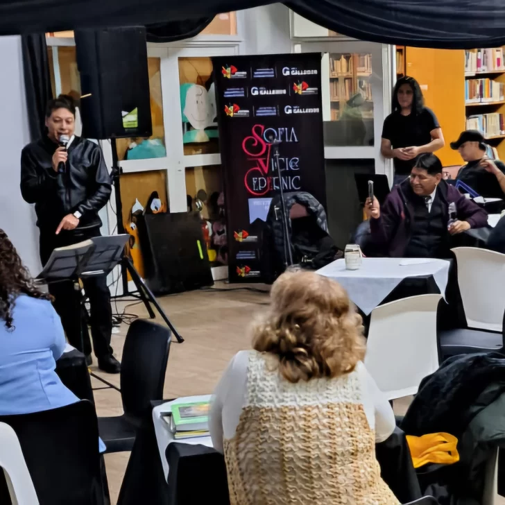 Noche de “Libros y Pasión” en la Biblioteca “Sofía Vicic de Cepernic”