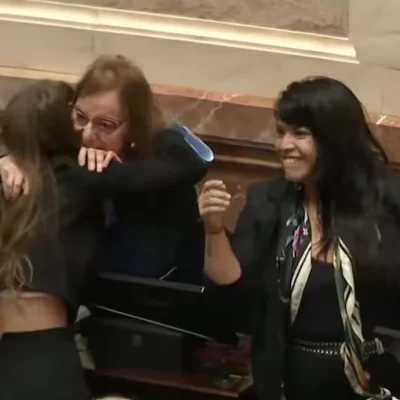 El festejo de Alicia Kirchner tras el rechazo de Ficha Limpia en el Senado