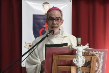 El Obispo Ignacio Medina agradeció por la elección del Papa León XIV con una oración para toda la diócesis
