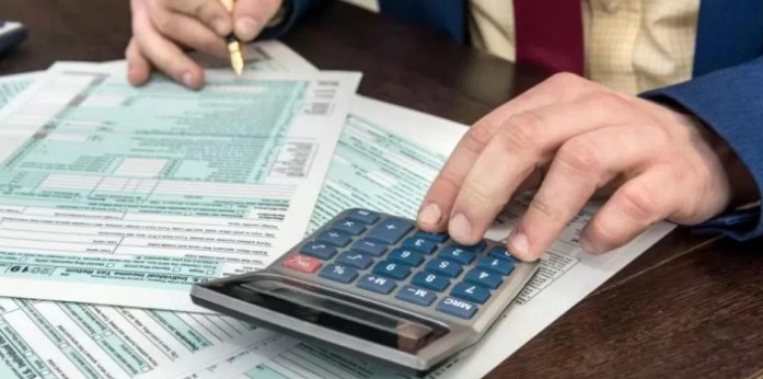 La decisión era la de absorber el ítem y de cubrir ante los organismos nacionales. La decisión era la de absorber el ítem y de cubrir ante los organismos nacionales.