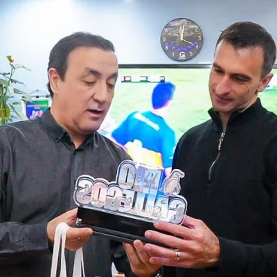 Con guiño picante a Boca, Grasso homenajeó al arquero Barovero
