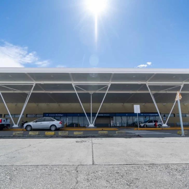 El aeropuerto internacional de Río Gallegos “sigue operativo” y “no hay fecha para las obras”