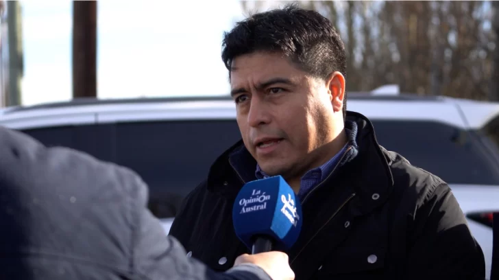 Claudio Vidal inauguró la planta reguladora de gas en La Esperanza que beneficia a unas 20 familias