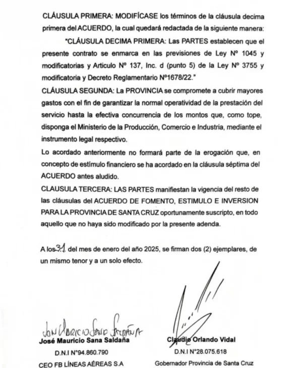  El convenio que firmó la provincia con la empresa Flybondi.