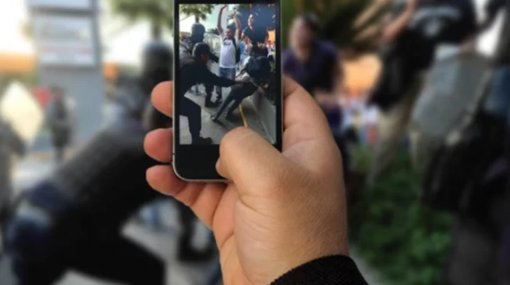 Denuncian que los jóvenes se pegan y se filman para después subir el materiales a las redes sociales