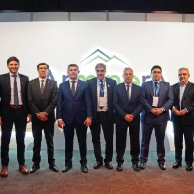 La unión de las provincias, el contraste del sector privado y una advertencia