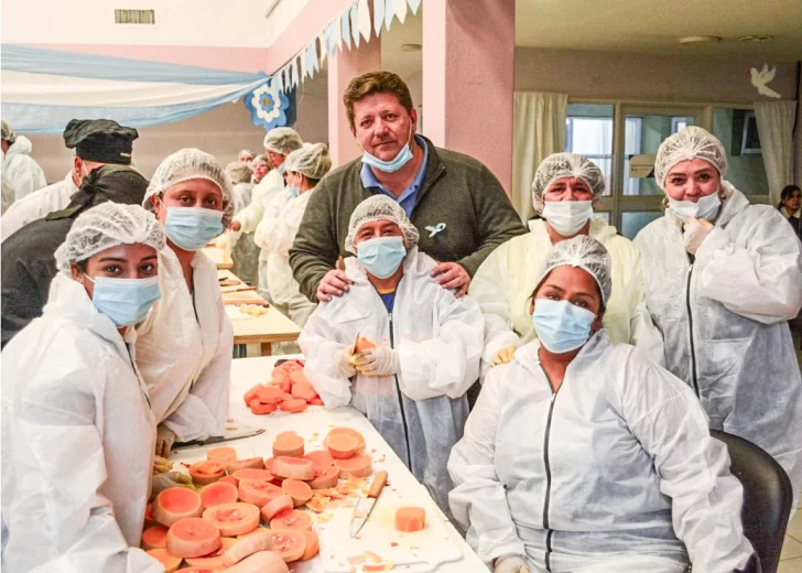 Desarrollo Social prepara “La Lentejeada del 25” para celebrar la fiesta patria en el San Benito