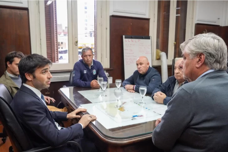 “Nacho” Torres reclamó a Nación el reinicio urgente de la prospección de langostino