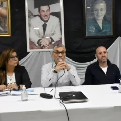 Dura respuesta del consejo local del PJ: “Vidal nos invita a la fiesta… pero deja a Gallegos en la vereda”