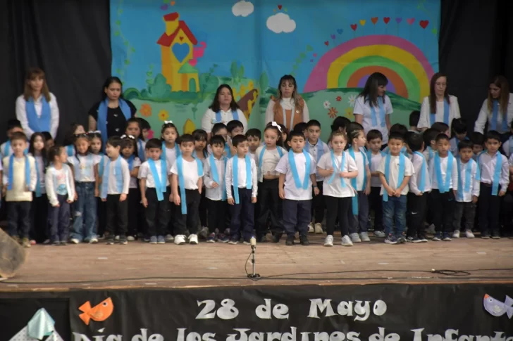Los Jardines de Infantes de Río Gallegos celebraron su día