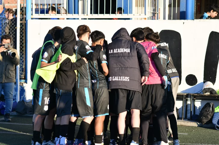 Palermo fue eficaz en los penales y se quedó con el Apertura de Cuarta División
