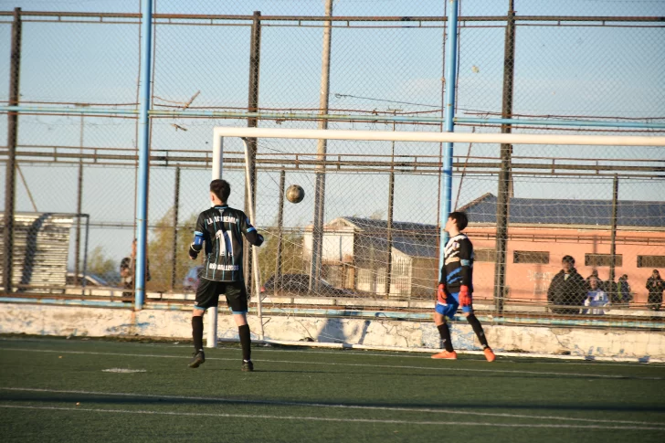 Palermo fue eficaz en los penales y se quedó con el Apertura de Cuarta División