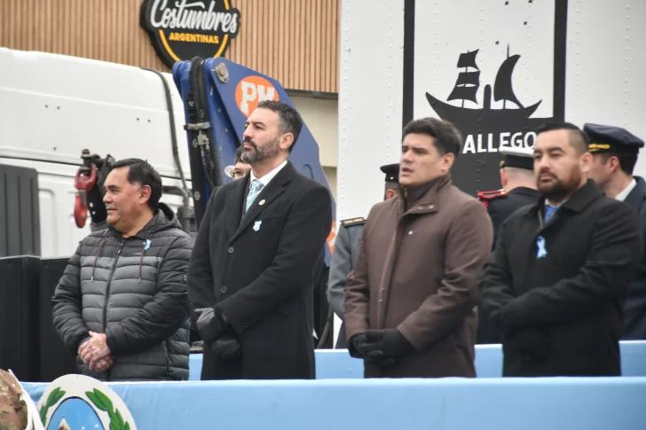 El jefe de Gabinete en el Palco de Autoridades. No hubo presencia del bloque de concejales de SER. (Foto: Juan Palacios/La Opinión Austral). El jefe de Gabinete en el Palco de Autoridades. No hubo presencia del bloque de concejales de SER. (Foto: Juan Palacios/La Opinión Austral).
