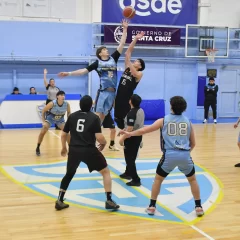 Gano San Miguel en un partido a todo o nada