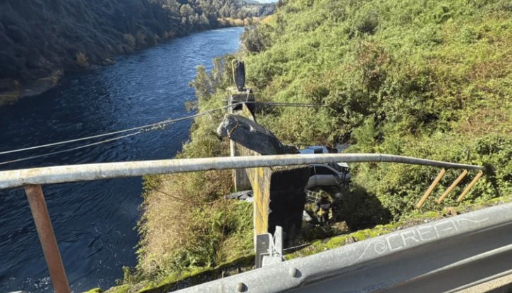 Una familia argentina volvía de Chile y sufrió un fatal accidente: falleció una nena de 12 años Una familia argentina volvía de Chile y sufrió un fatal accidente: falleció una nena de 12 años