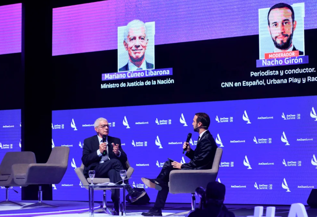 Cúneo Libarona en AmCham Summit: “Está en estudio un proyecto de ampliación de la Corte”