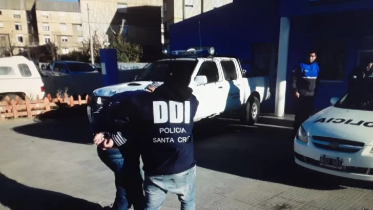  Azua tras ser detenido en el 2020. (FOTO: POLICÍA SANTA CRUZ)