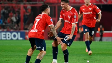 Independiente superó a Guaraní y subió a la cima del Grupo A en la Sudamericana Independiente superó a Guaraní y subió a la cima del Grupo A en la Sudamericana