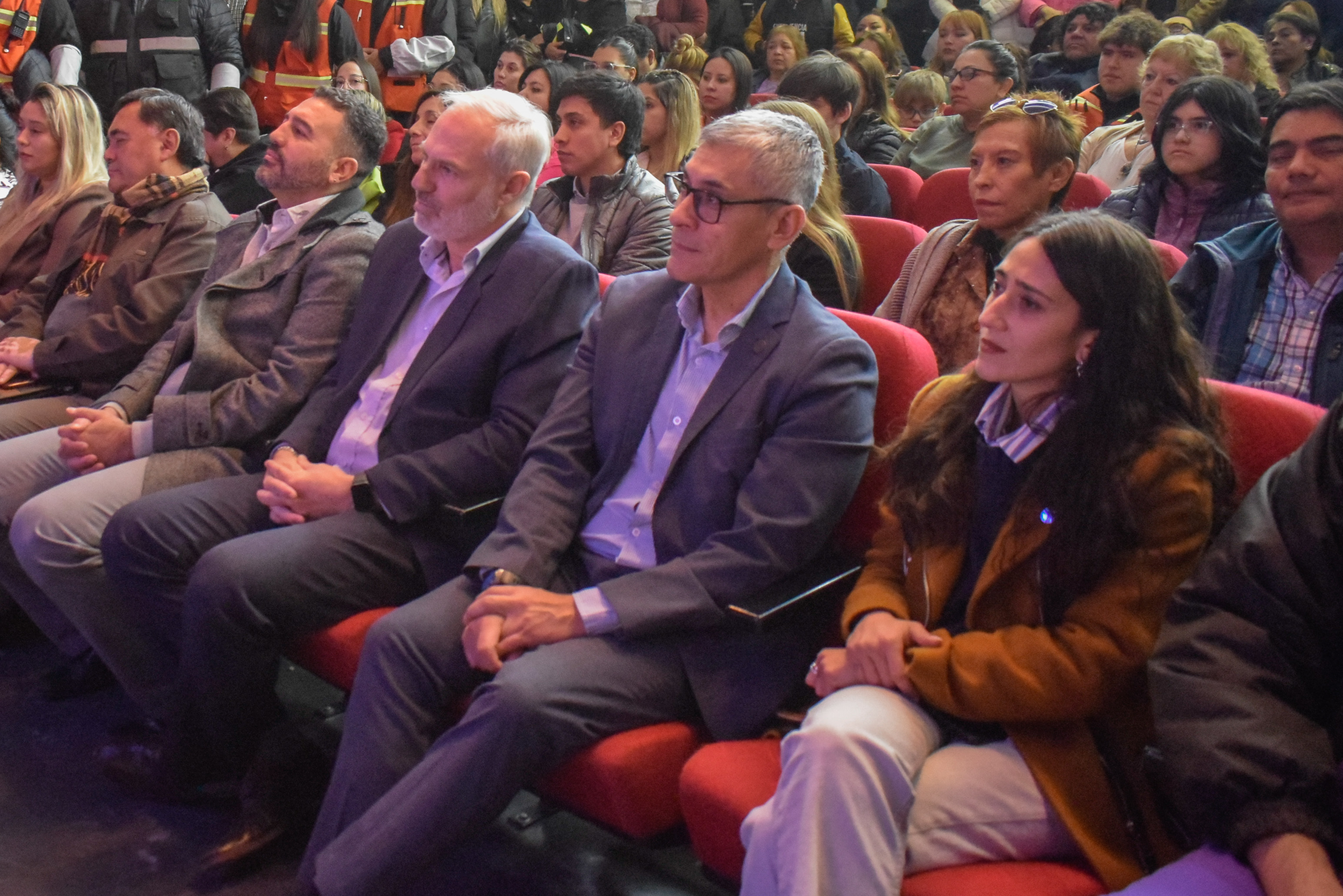  Diego Robles, Norberto Fernández, Eloy Echazú y Mercedes Neil en el Teatro Municipal. FOTO: MRG