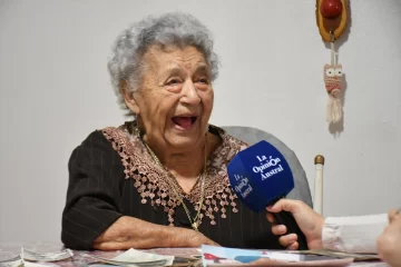 ¡Felices 101 años Juana!: “Hay que comer sano para andar bien”