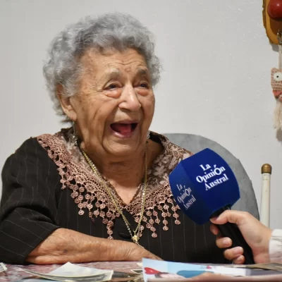 ¡Felices 101 años Juana!: “Hay que comer sano para andar bien”